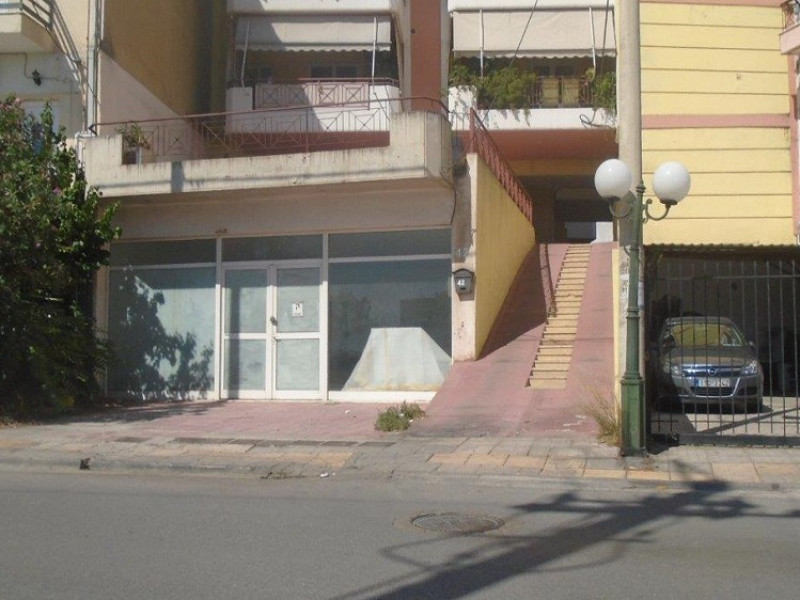 Ground floor retail space, Acharnes