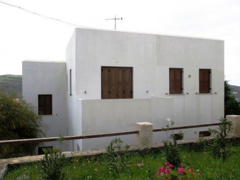 Apartment, Syros
