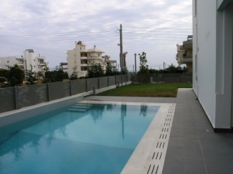 Ισόγειο διαμέρισμα με πισίνα, Ελληνικό