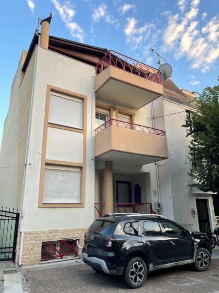 Maisonette, Volos