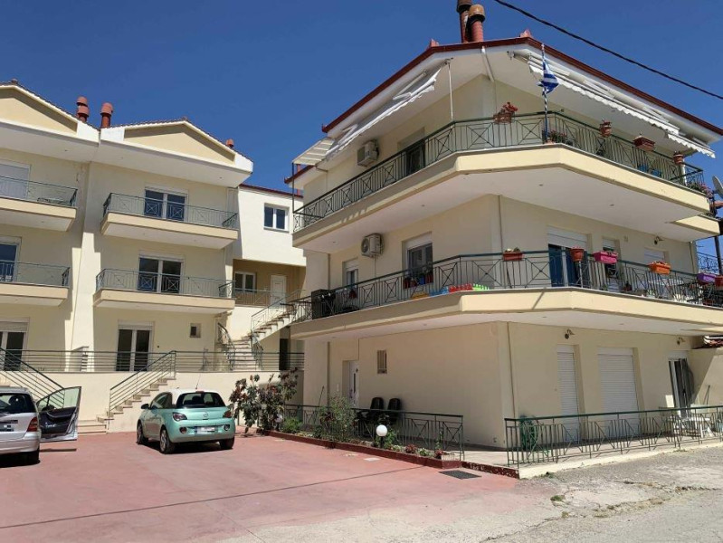 Maisonette, Mesimeri