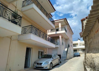 Μεζονέτα, Τρίλοφο