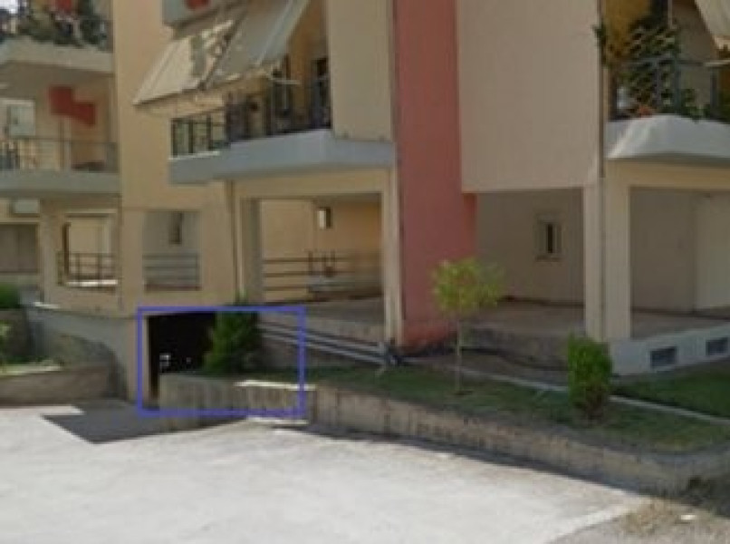 Storage Spaces, Lamia