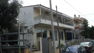 Κατάστημα, αποθήκη και διαμέρισμα